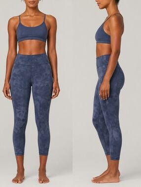 lululemon Invigorate HR Crop 23" Diamond Dye Naval Blue Size 4 Training Athletic